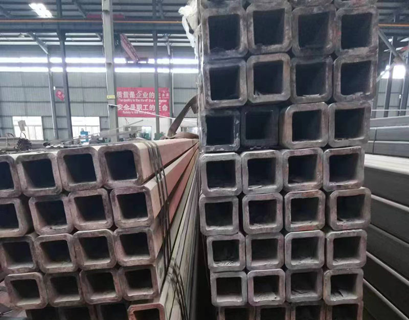 紫金无缝方管裂缝